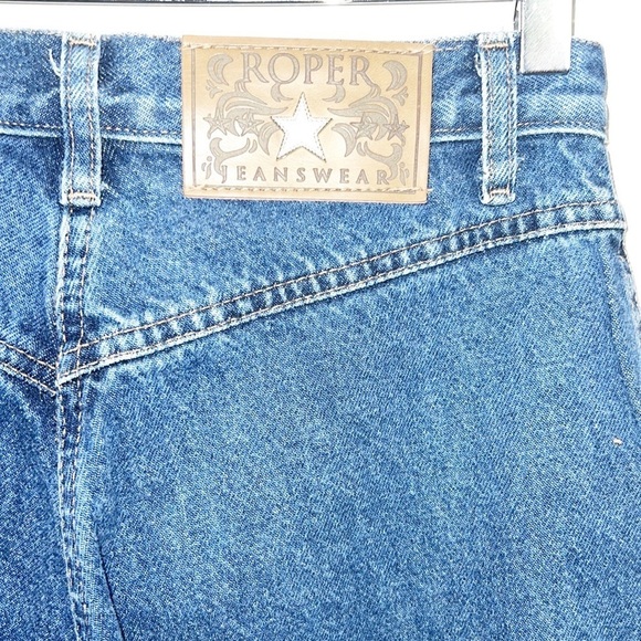 Roper Dark Wash Silver Star Detail Straight Leg High Rise Vintage Jeans - Picture 8 of 11